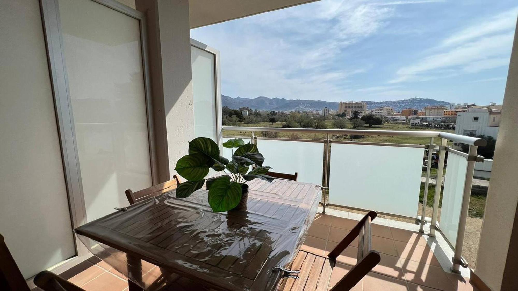 Apartamento Acogedor Con Piscina En Santa Margarita Roses Exterior foto